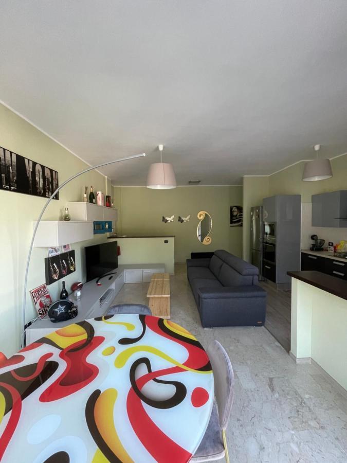 Civico 24 In Centro Ad Apartment Arona